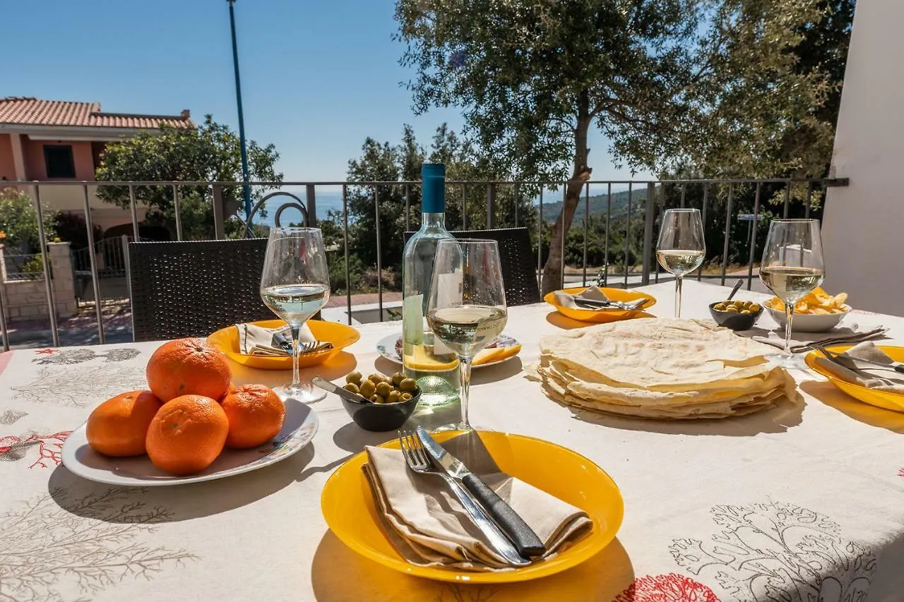 Casa Mediterraneo 卡拉古诺内 度假居